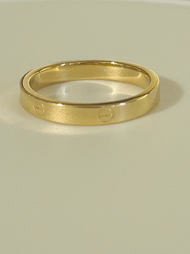 18k Gold Minimalist Band Ring Size 7